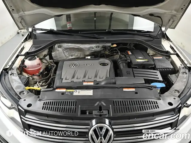 Volkswagen Tiguan 2015 2.0 автомат (гидро), миниатюра 6