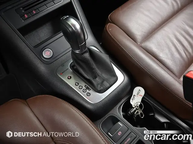 Volkswagen Tiguan 2015 2.0 автомат (гидро), миниатюра 9