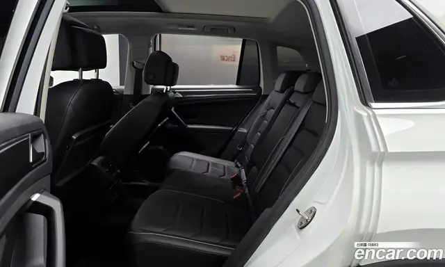 Volkswagen Tiguan 2020 2.0 автомат (гидро), миниатюра 12