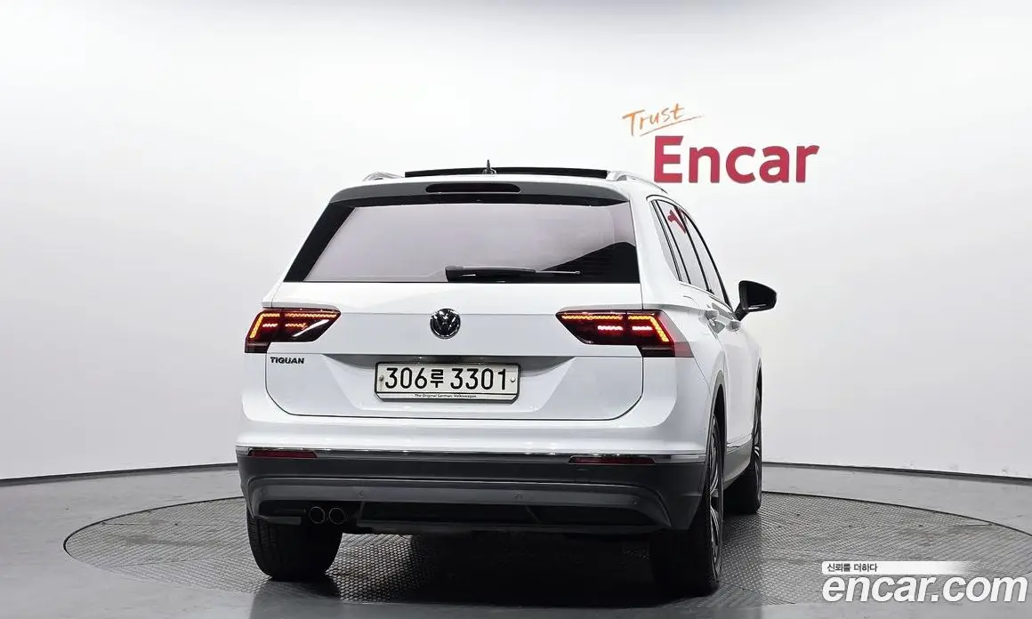 Volkswagen Tiguan 2020 2.0 автомат (гидро), фото 4 Volkswagen Tiguan 2020 2.0 автомат (гидро), фото 4