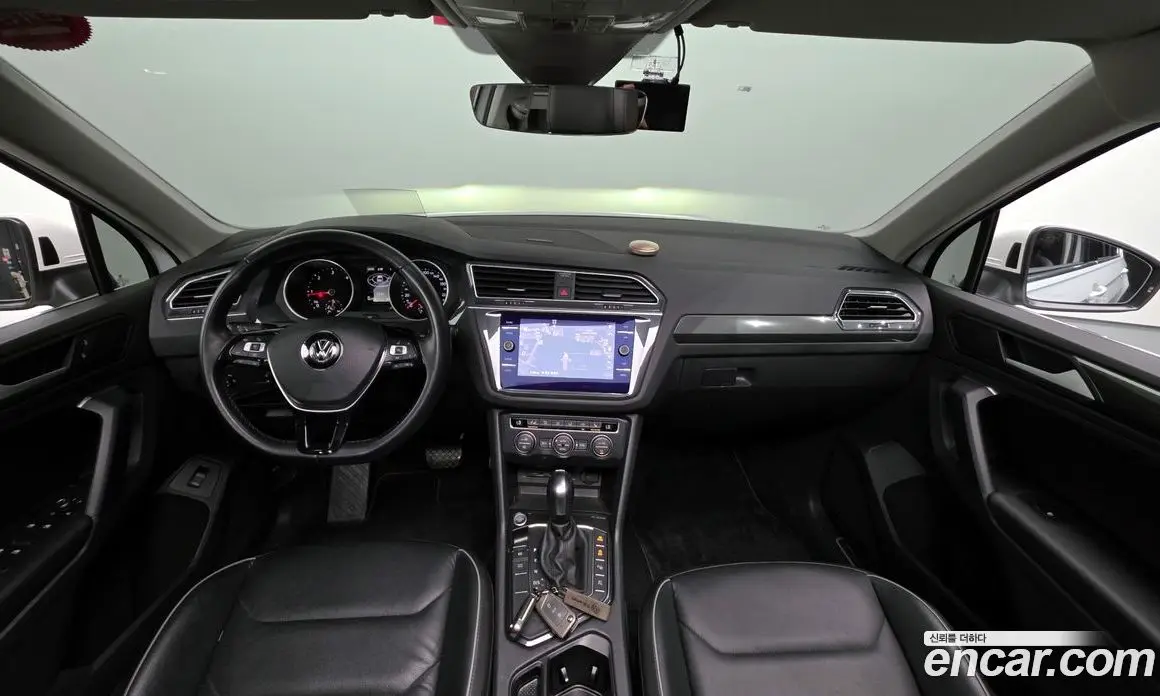 Volkswagen Tiguan 2020 2.0 автомат (гидро), фото 7 Volkswagen Tiguan 2020 2.0 автомат (гидро), фото 7