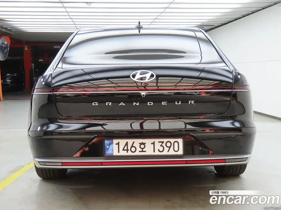 Hyundai Grandeur 2023 3.5 автомат (гидро), фото 3
