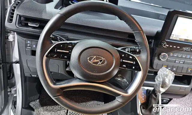 Hyundai Staria 2023 2.2 автомат (гидро), миниатюра 12