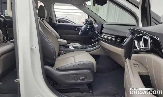 Kia Carnival 2024 3.5 автомат (гидро), миниатюра 11