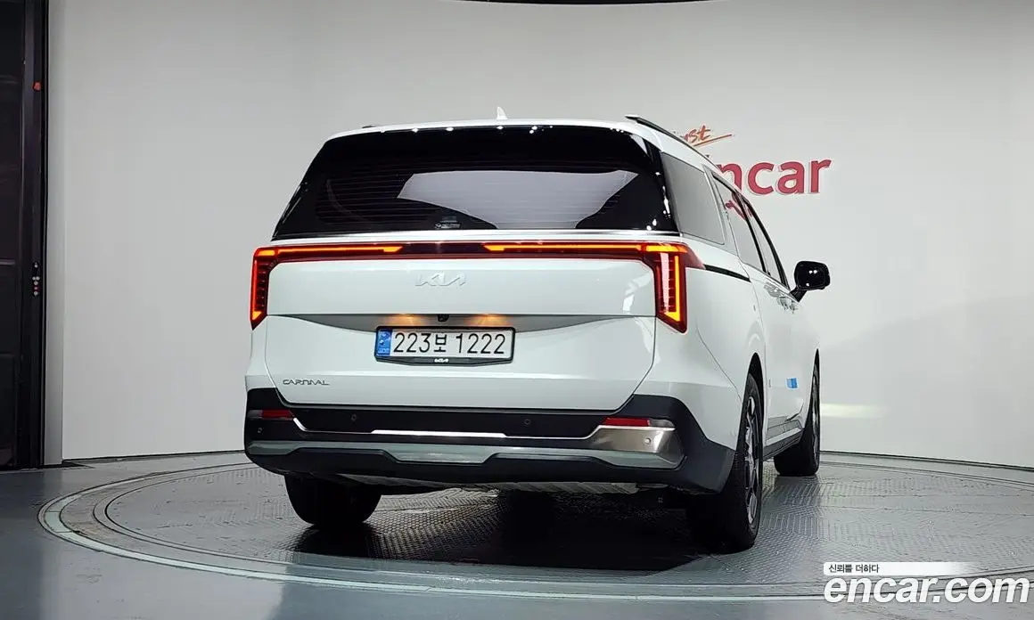 Kia Carnival 2024 3.5 автомат (гидро), фото 4