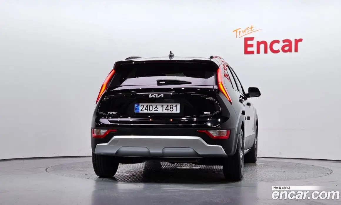 Kia Niro 2022 1.6 автомат (гидро), фото 4