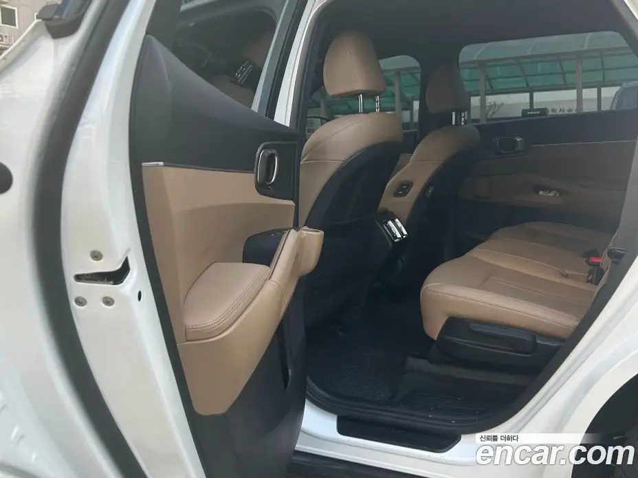 Kia Sorento 2025 1.6 автомат (гидро), фото 9 Kia Sorento 2025 1.6 автомат (гидро), фото 9