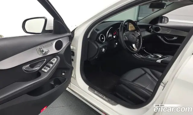 Mercedes-Benz C-Class 2017 2.0 автомат (гидро), миниатюра 10 Mercedes-Benz C-Class 2017 2.0 автомат (гидро), миниатюра 10