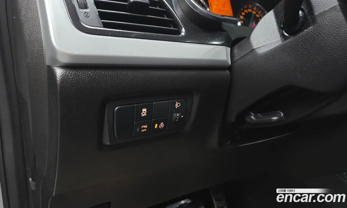 SsangYong Korando 2018 2.2 автомат (гидро), фото 17