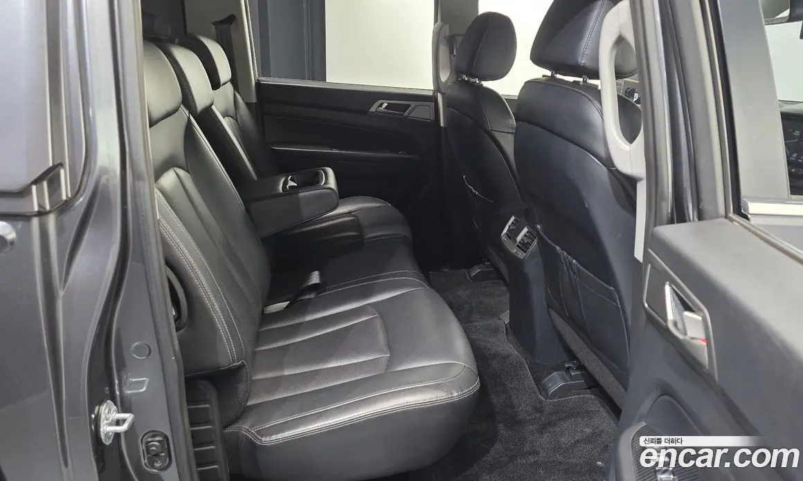SsangYong Rexton 2018 2.2 автомат (гидро), фото 12 SsangYong Rexton 2018 2.2 автомат (гидро), фото 12