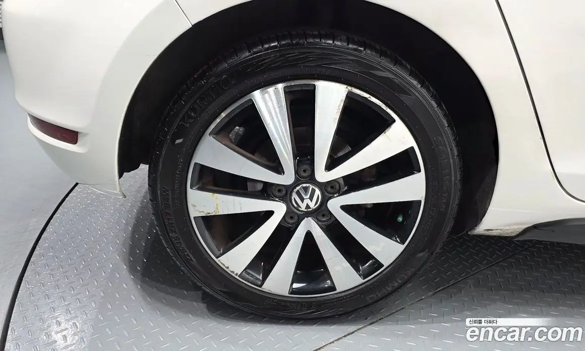 Volkswagen Golf 2012 2.0 автомат (гидро), фото 5 Volkswagen Golf 2012 2.0 автомат (гидро), фото 5