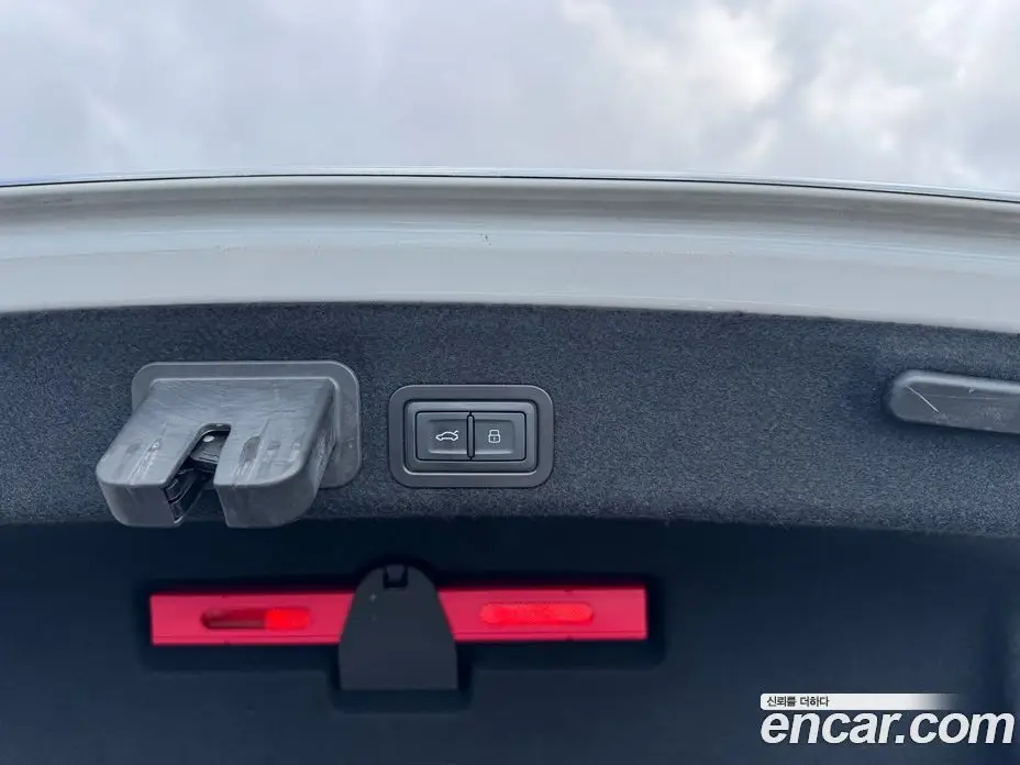 Audi A6 2018 2.0 автомат (гидро), фото 15