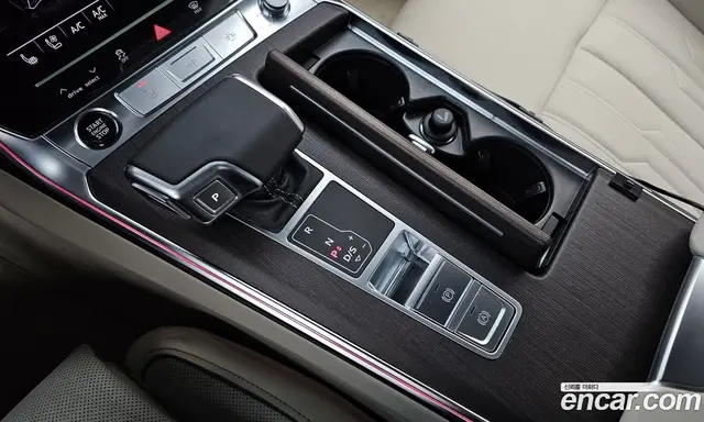 Audi A6 2025 2.0 автомат (гидро), миниатюра 9