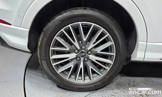 Audi Q3 2024 2.0 автомат (гидро), миниатюра 5 Audi Q3 2024 2.0 автомат (гидро), миниатюра 5