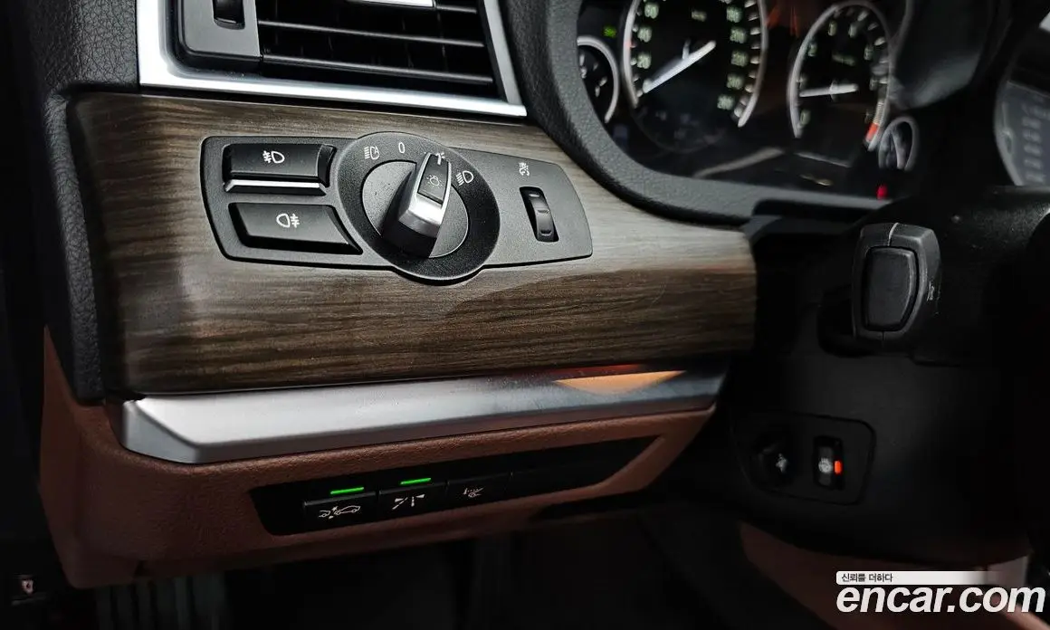 BMW 5 серия 2011 3.0 автомат (гидро), фото 18