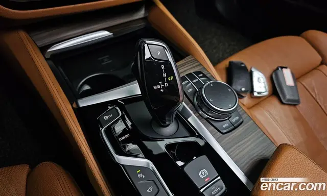 BMW 5 серия 2017 2.0 автомат (гидро), миниатюра 9 BMW 5 серия 2017 2.0 автомат (гидро), миниатюра 9
