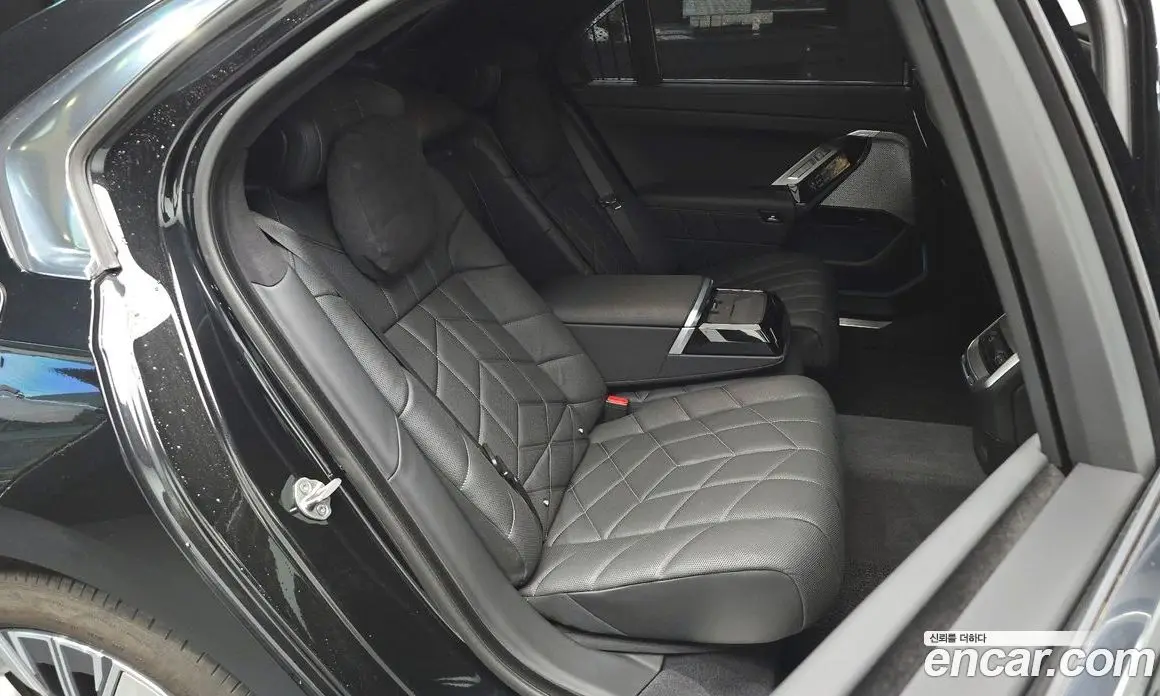BMW 7 серия 2023 3.0 автомат (гидро), фото 12 BMW 7 серия 2023 3.0 автомат (гидро), фото 12