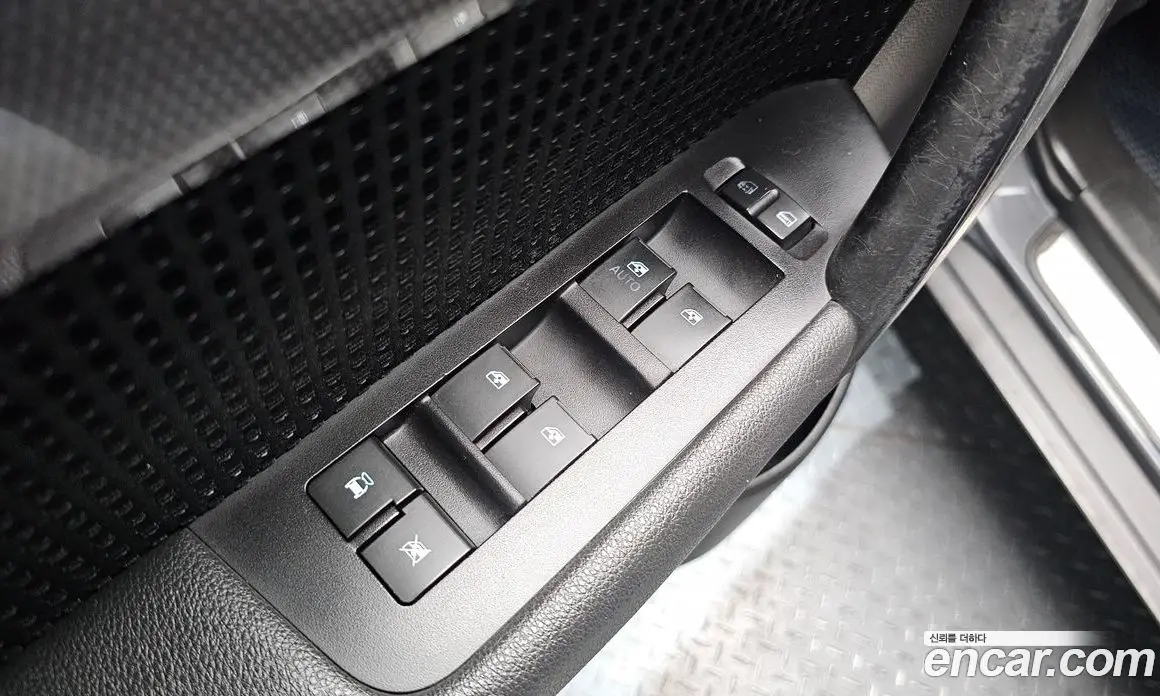 Chevrolet Captiva 2011 2.2 автомат (гидро), фото 13