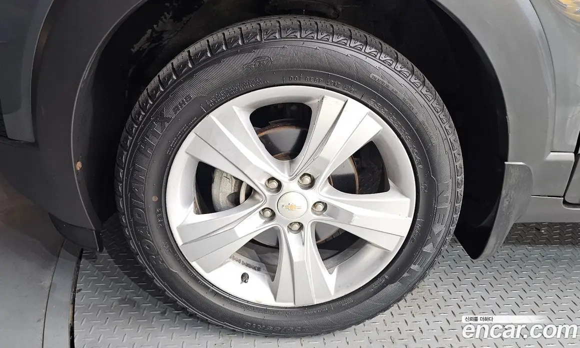 Chevrolet Captiva 2011 2.2 автомат (гидро), фото 5