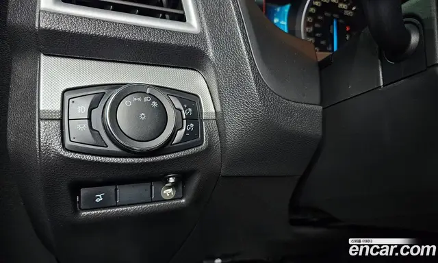 Ford Explorer 2015 2.0 автомат (гидро), миниатюра 12