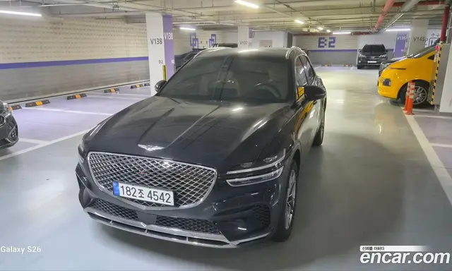 Genesis GV70, 2022, 28 326 км