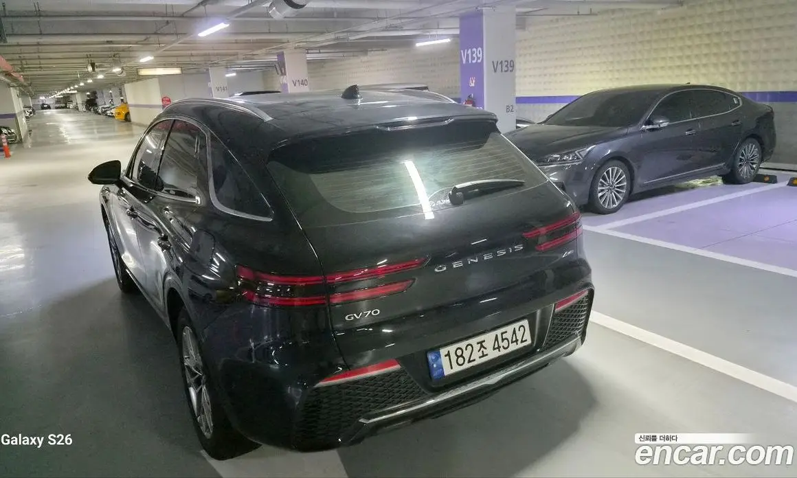 Genesis GV70 2022 2.2 автомат (гидро), фото 2 Genesis GV70 2022 2.2 автомат (гидро), фото 2