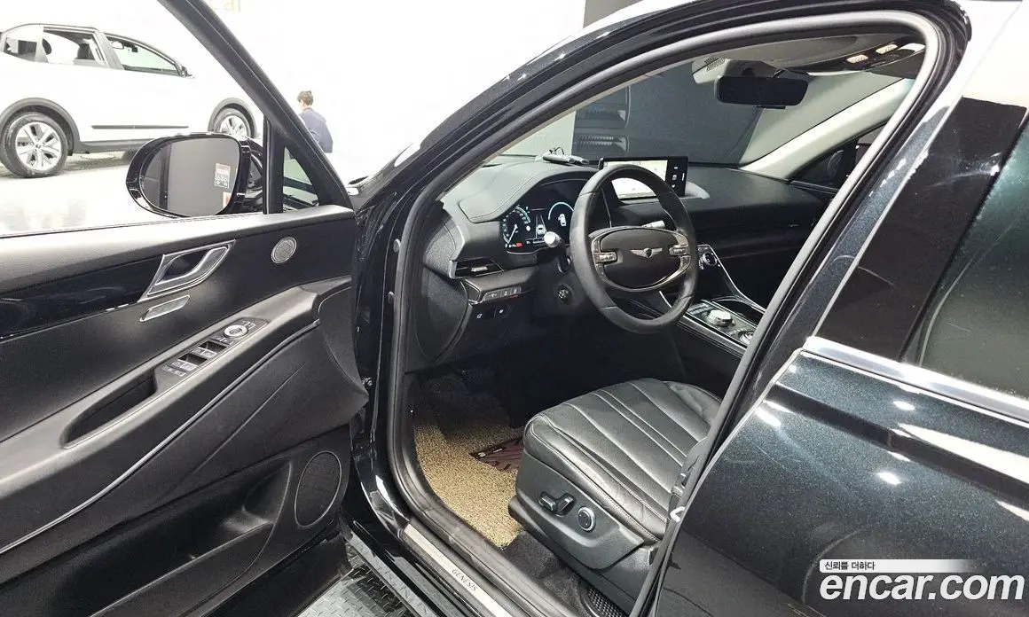 Genesis GV80 2023 2.5 автомат (гидро), фото 10 Genesis GV80 2023 2.5 автомат (гидро), фото 10