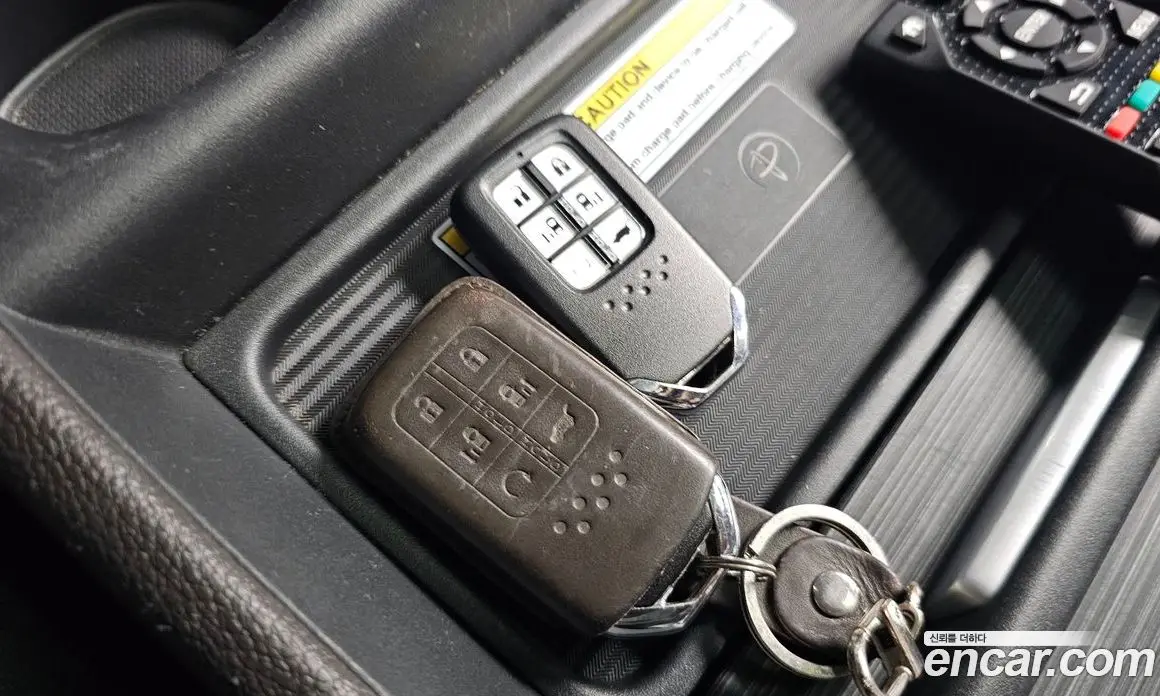Honda Odyssey 2017 3.5 автомат (гидро), фото 16 Honda Odyssey 2017 3.5 автомат (гидро), фото 16