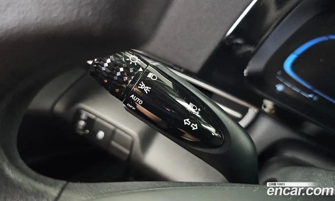 Hyundai Avante 2024 1.6 автомат (гидро), фото 18