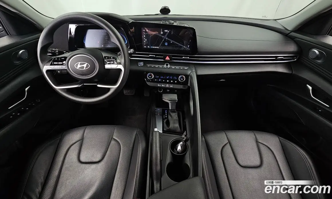 Hyundai Avante 2024 1.6 автомат (гидро), фото 7