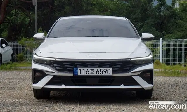 Hyundai Avante, 2025, 23 990 км
