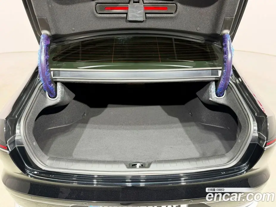 Hyundai Grandeur 2024 1.6 автомат (гидро), фото 11