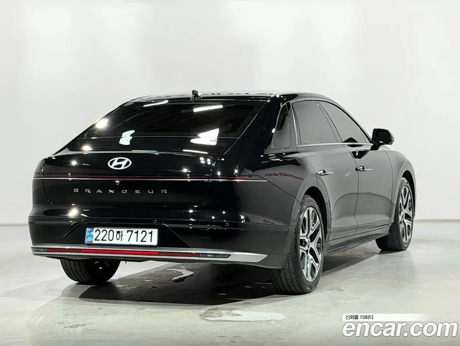 Hyundai Grandeur 2024 1.6 автомат (гидро), фото 8
