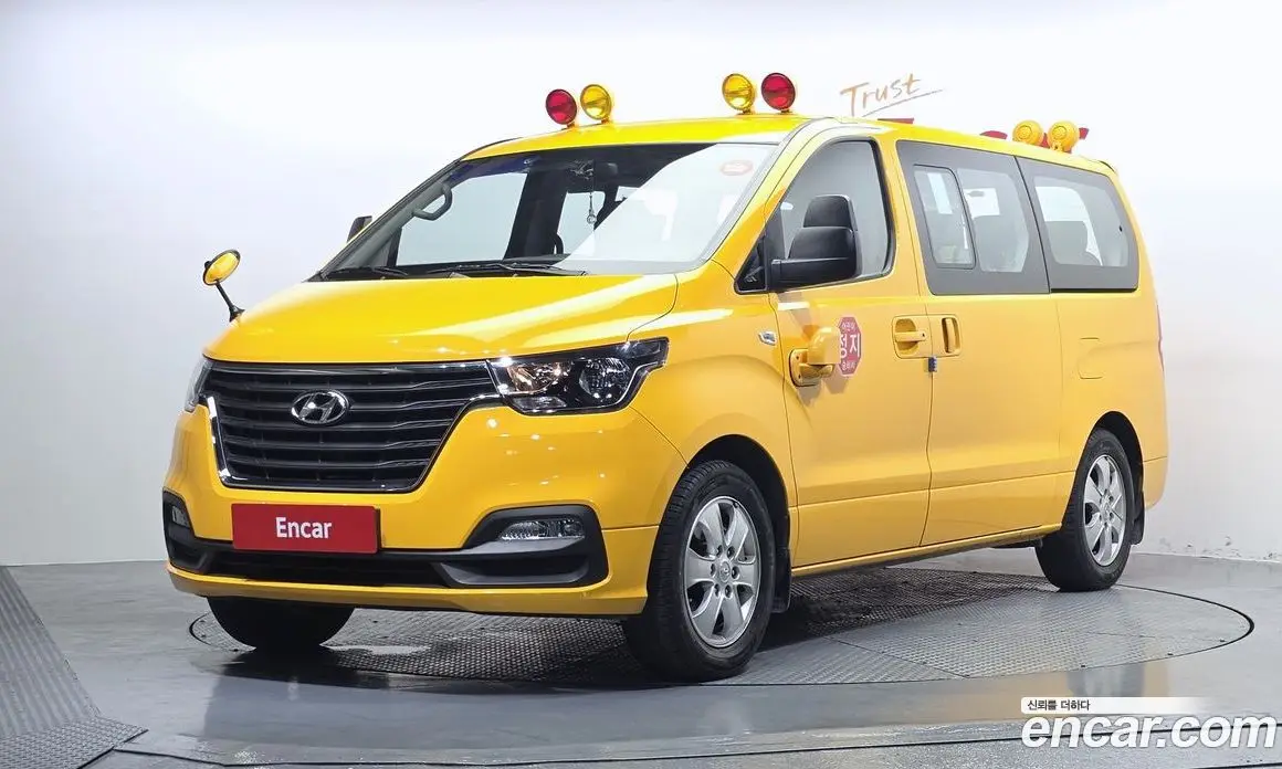 Hyundai Starex 2019 2.4 автомат (гидро), фото 1 Hyundai Starex 2019 2.4 автомат (гидро), фото 1