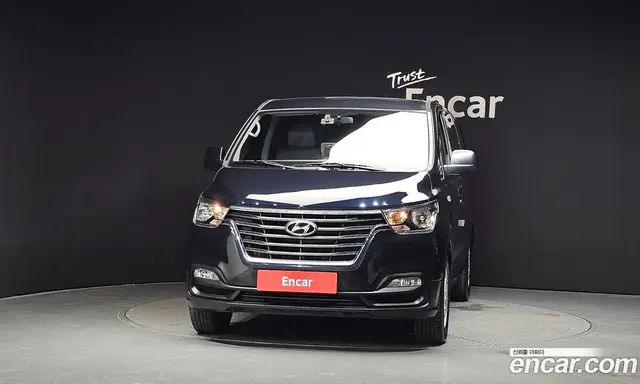Hyundai Starex 2020 2.5 автомат (гидро), миниатюра 3