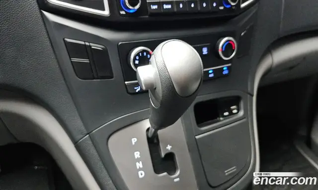 Hyundai Starex 2020 2.5 автомат (гидро), миниатюра 9