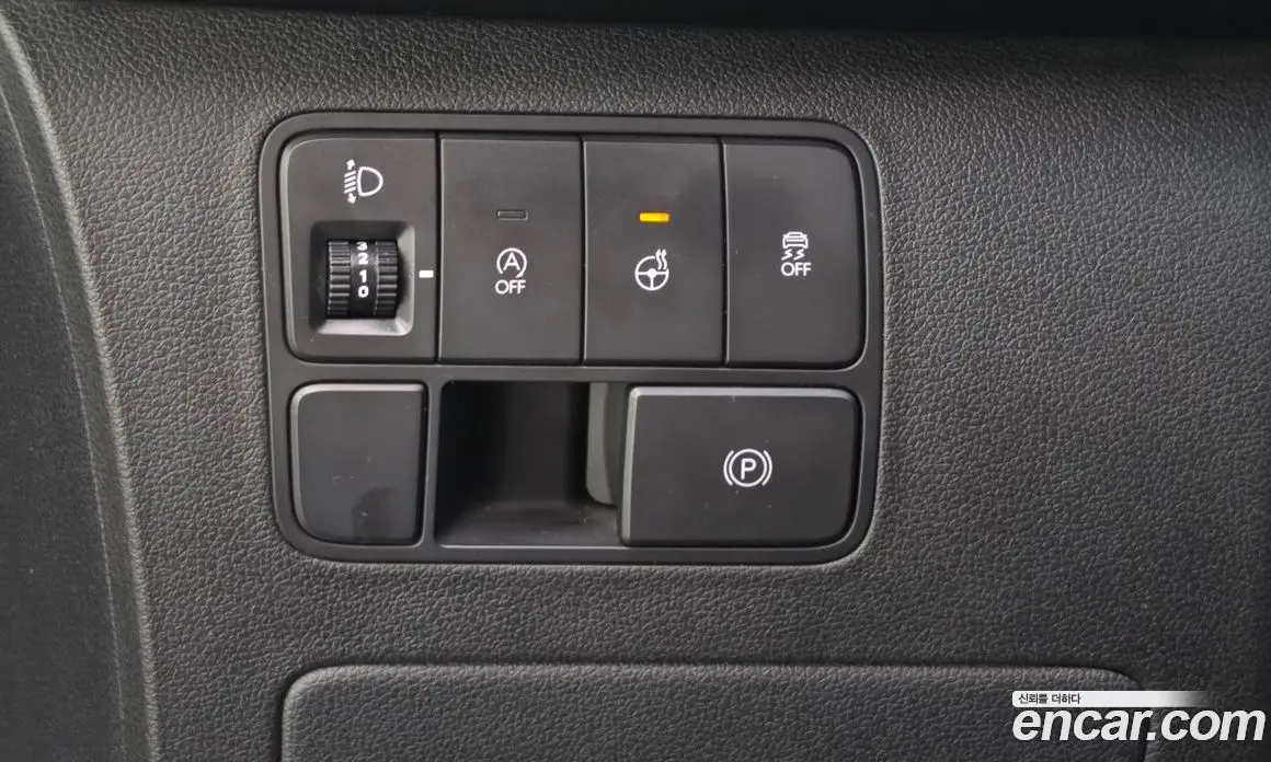 Hyundai Staria 2023 2.2 автомат (гидро), фото 15