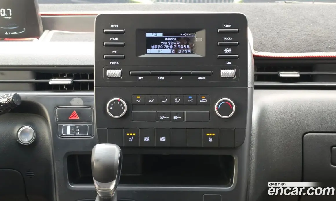Hyundai Staria 2023 2.2 автомат (гидро), фото 20