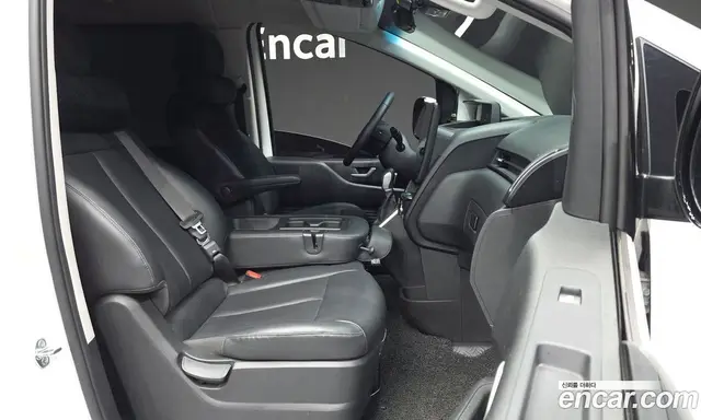 Hyundai Staria 2024 2.2 автомат (гидро), миниатюра 11 Hyundai Staria 2024 2.2 автомат (гидро), миниатюра 11