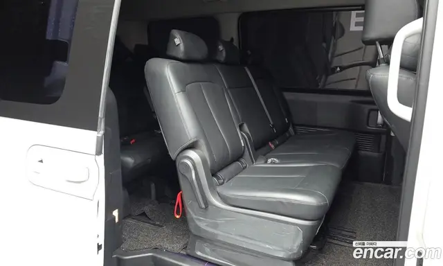 Hyundai Staria 2024 2.2 автомат (гидро), миниатюра 12
