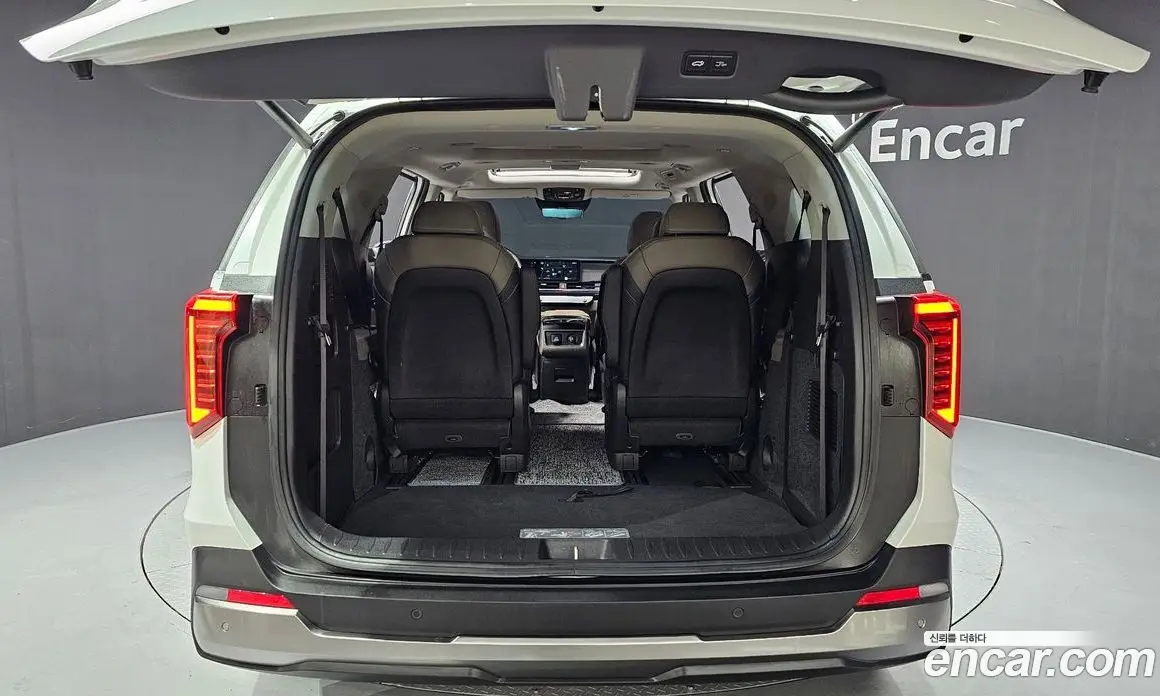 Kia Carnival 2023 2.2 автомат (гидро), фото 20 Kia Carnival 2023 2.2 автомат (гидро), фото 20