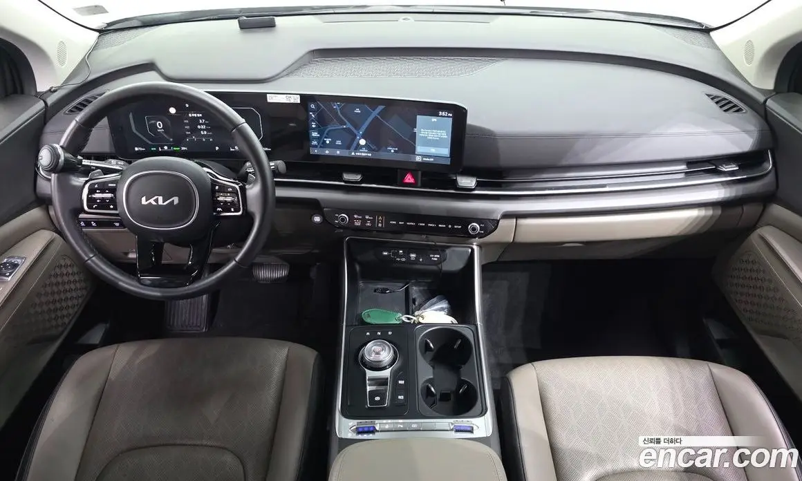Kia Carnival 2024 1.6 автомат (гидро), фото 7
