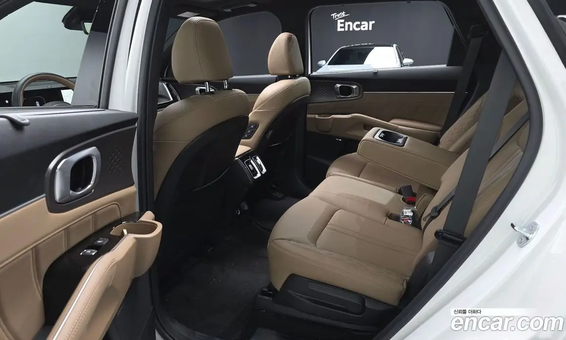 Kia Sorento 2024 1.6 автомат (гидро), фото 11 Kia Sorento 2024 1.6 автомат (гидро), фото 11