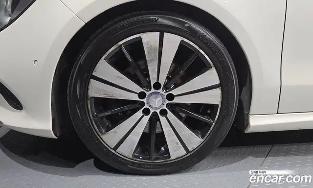 Mercedes-Benz CLA-Class 2016 2.0 автомат (гидро), миниатюра 5 Mercedes-Benz CLA-Class 2016 2.0 автомат (гидро), миниатюра 5