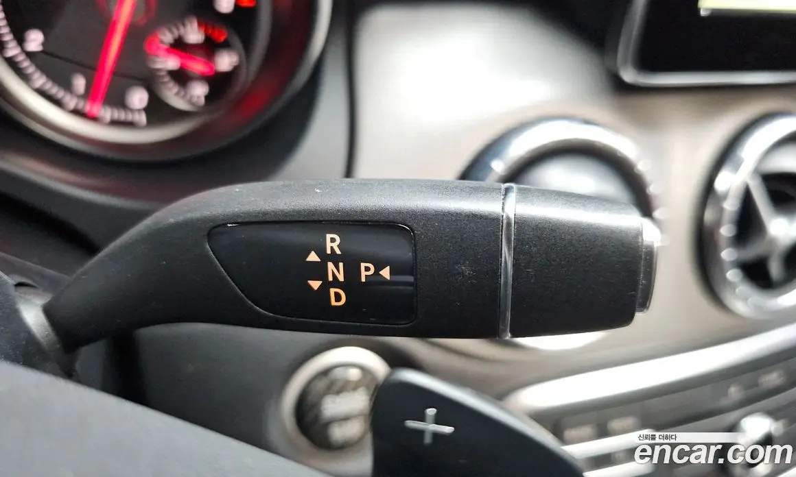 Mercedes-Benz CLA-Class 2016 2.0 автомат (гидро), фото 9 Mercedes-Benz CLA-Class 2016 2.0 автомат (гидро), фото 9