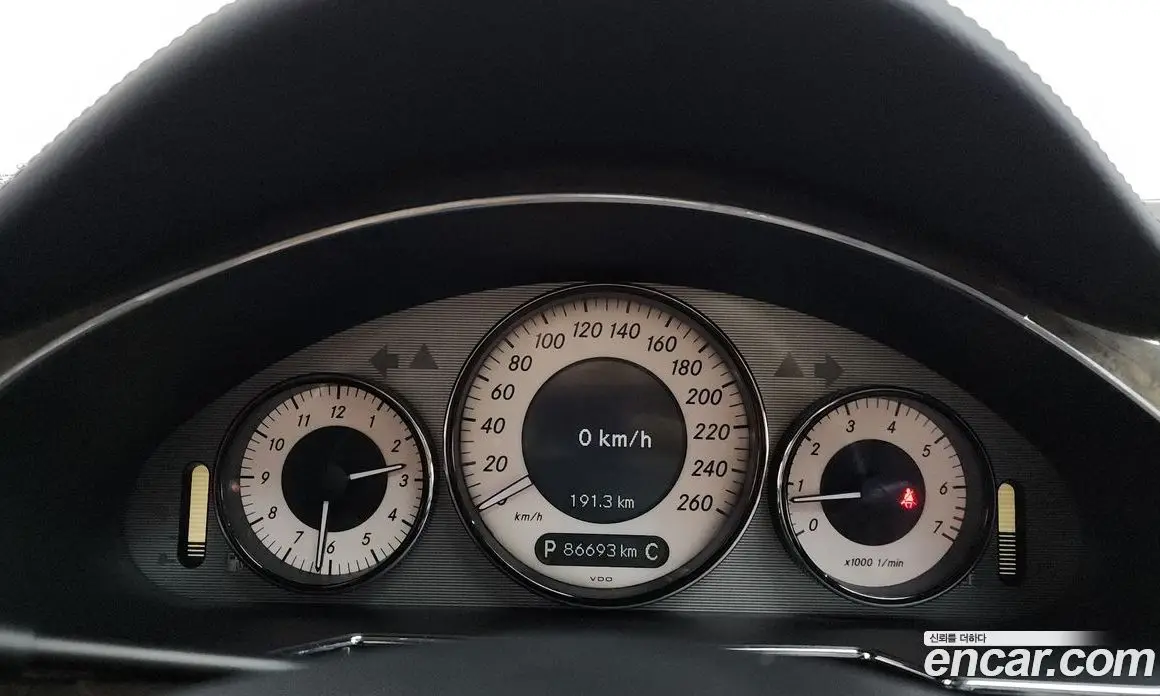 Mercedes-Benz CLS-Class 2009 3.5 автомат (гидро), фото 8