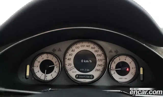 Mercedes-Benz CLS-Class 2009 3.5 автомат (гидро), миниатюра 8