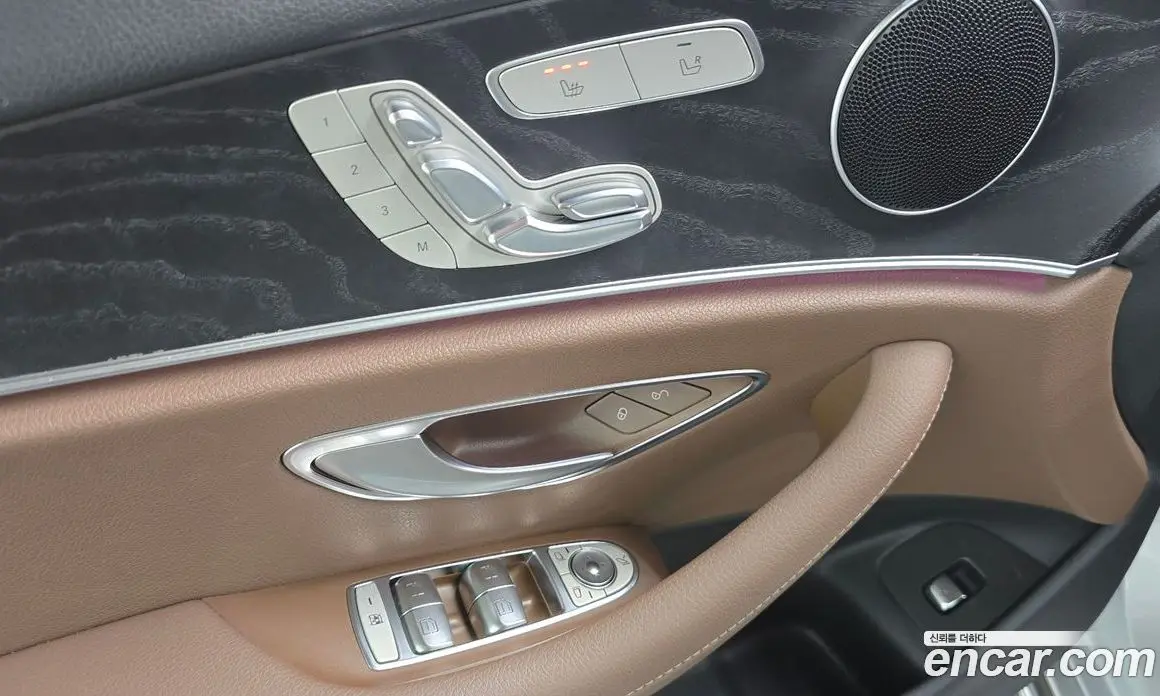 Mercedes-Benz E-Class 2016 1.9 автомат (гидро), фото 20 Mercedes-Benz E-Class 2016 1.9 автомат (гидро), фото 20