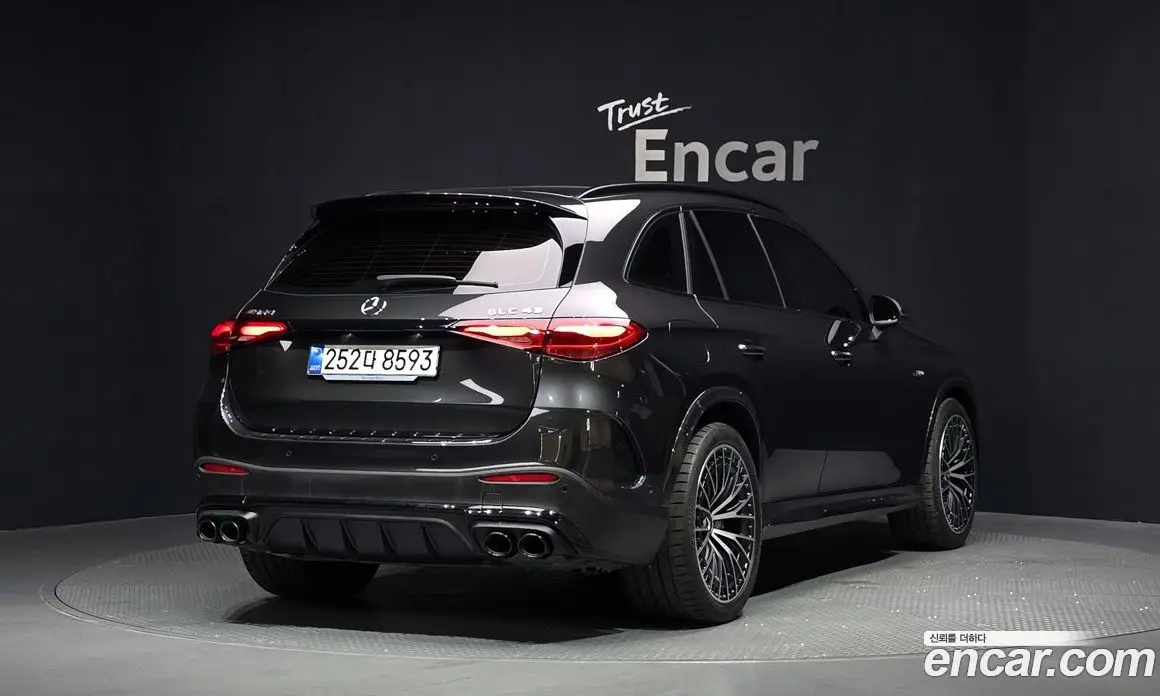 Mercedes-Benz GLC-Class 2025 2.0 автомат (гидро), фото 2 Mercedes-Benz GLC-Class 2025 2.0 автомат (гидро), фото 2