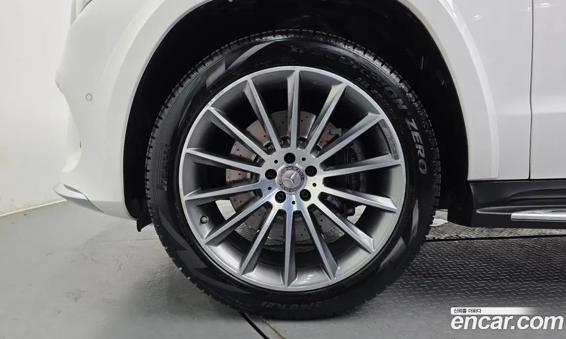 Mercedes-Benz GLS-Class 2017 4.7 автомат (гидро), фото 5